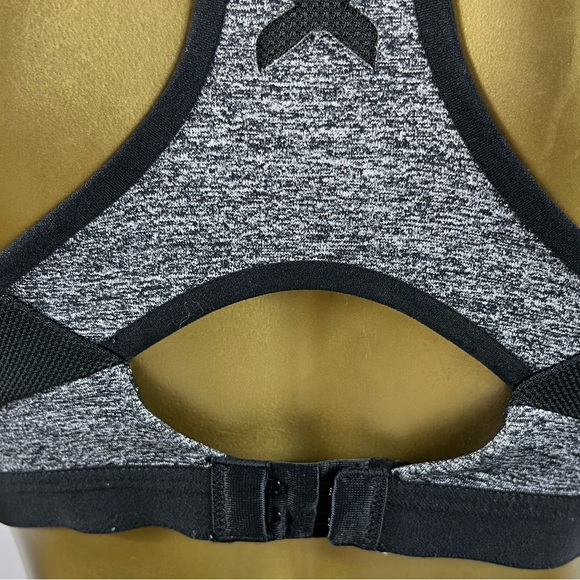 Victoria’s Secret Pull Over Sports Bra, Polyester Blend, 34D, Gray - Picture 9 of 11